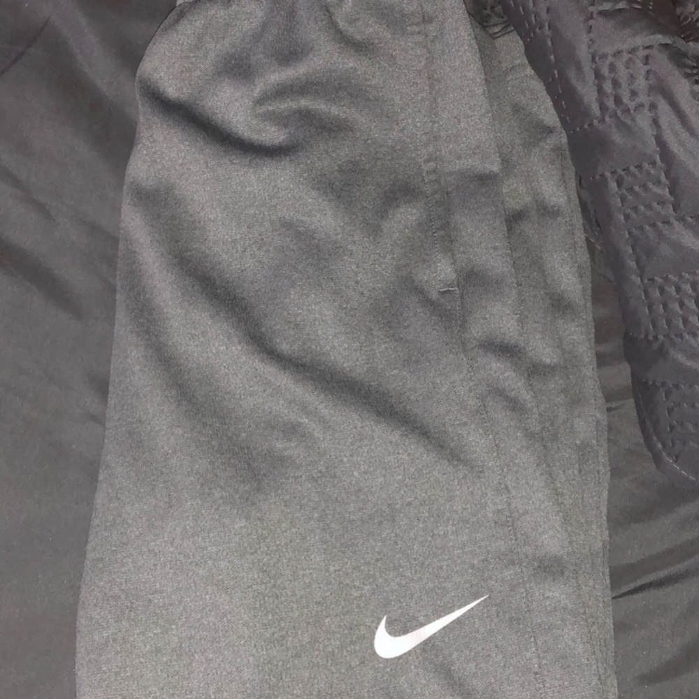 Boys Youth Large Nike Sweatpants
